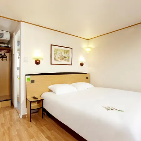 Hotel Campanile Livry-Gargan