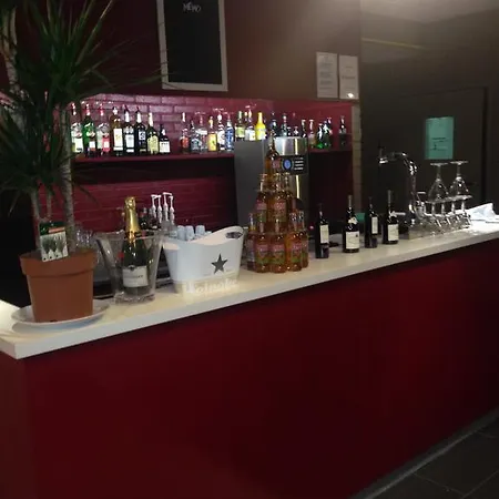 Campanile Hotel Livry-Gargan