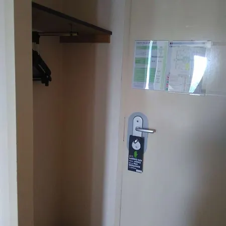 Campanile Hotel Livry-Gargan