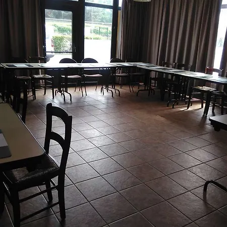 Hotel Campanile 2*