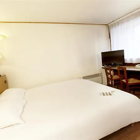 Campanile Hotel Livry-Gargan